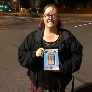 Meet your Posher, Becky